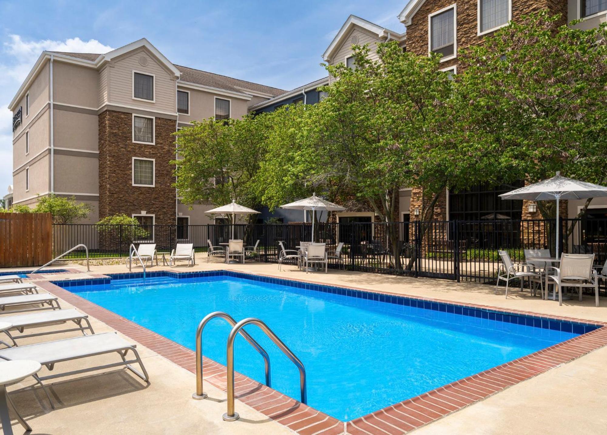 Staybridge Suites Indianapolis-Airport By Ihg Plainfield Eksteriør bilde