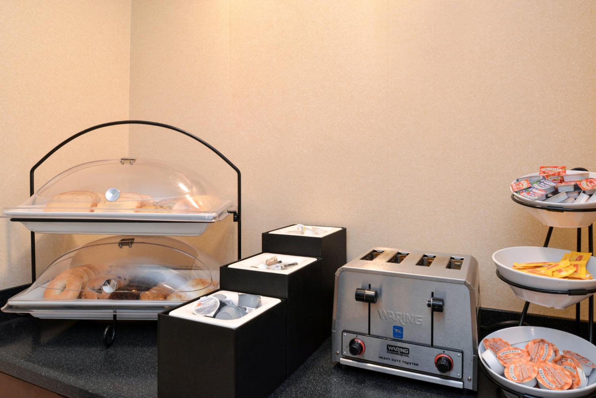 Staybridge Suites Indianapolis-Airport By Ihg Plainfield Eksteriør bilde